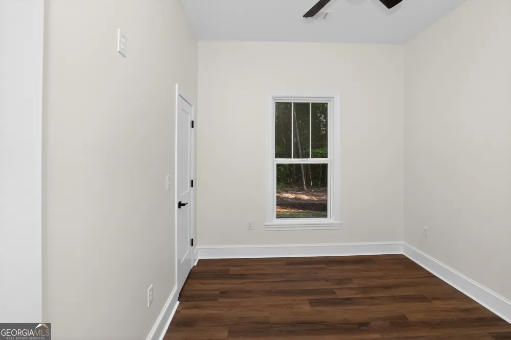 166 Midway RD Barnesville, GA 30204