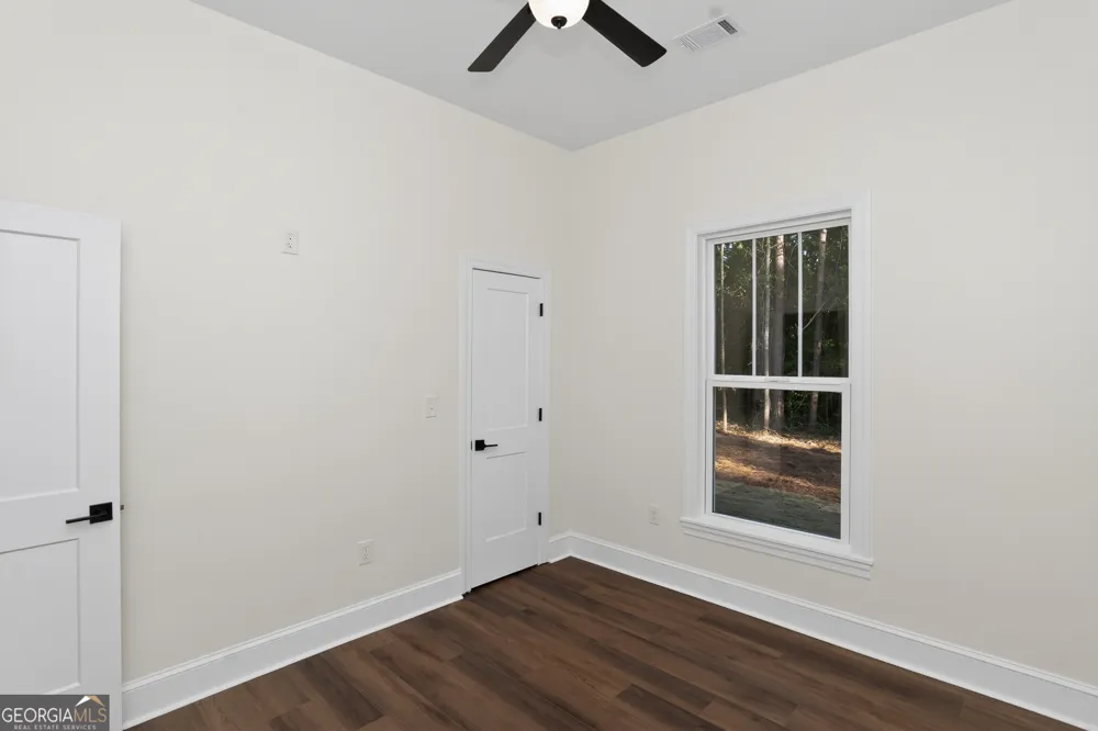 166 Midway RD Barnesville, GA 30204