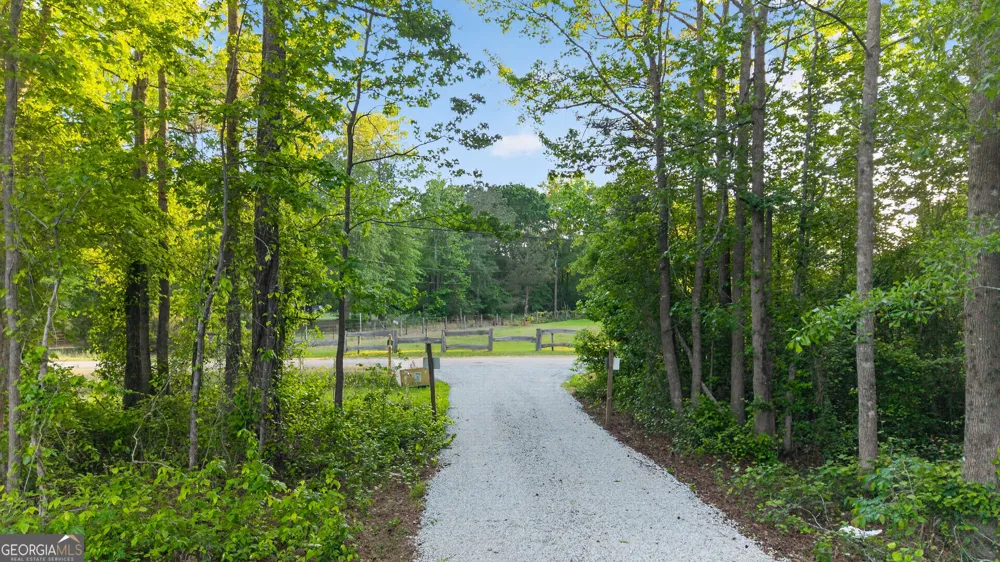 166 Midway RD Barnesville, GA 30204
