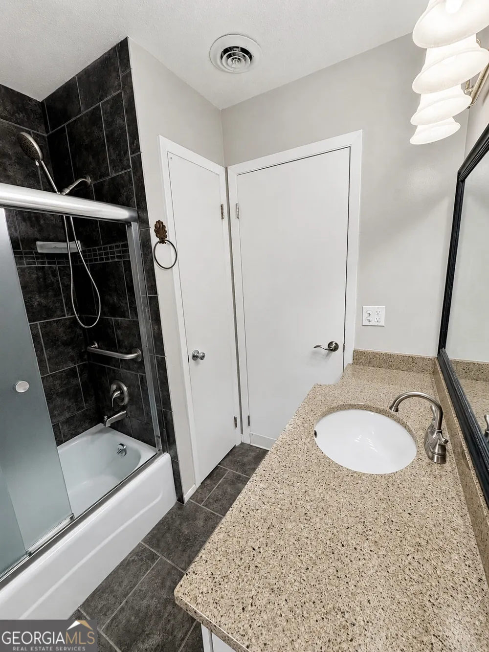 1808 Rossway DR Vidalia, GA 30474