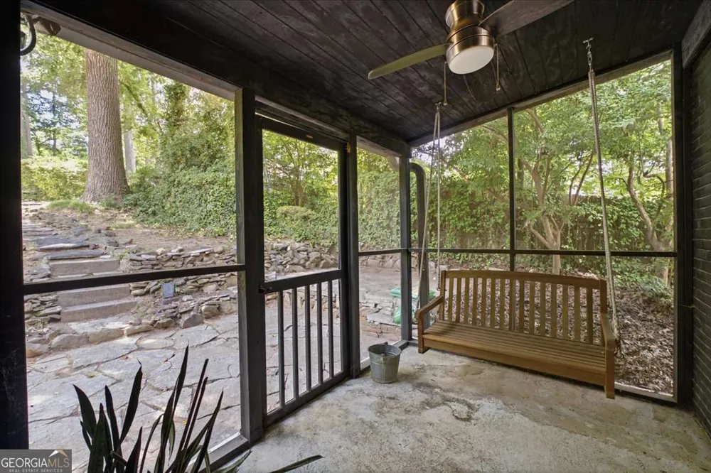 2597 Elsinore ST East Point, GA 30344