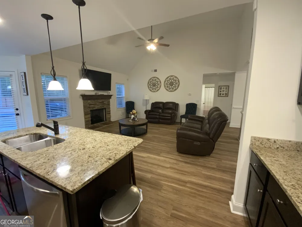 147 Evergreen DR S Barnesville, GA 30204