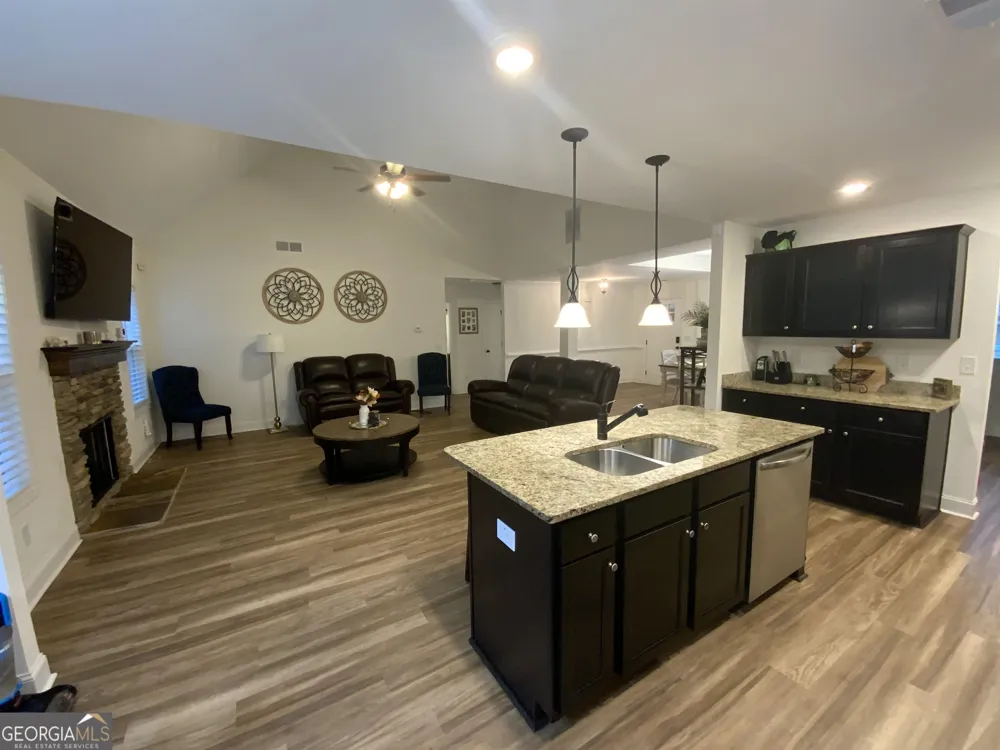 147 Evergreen DR S Barnesville, GA 30204