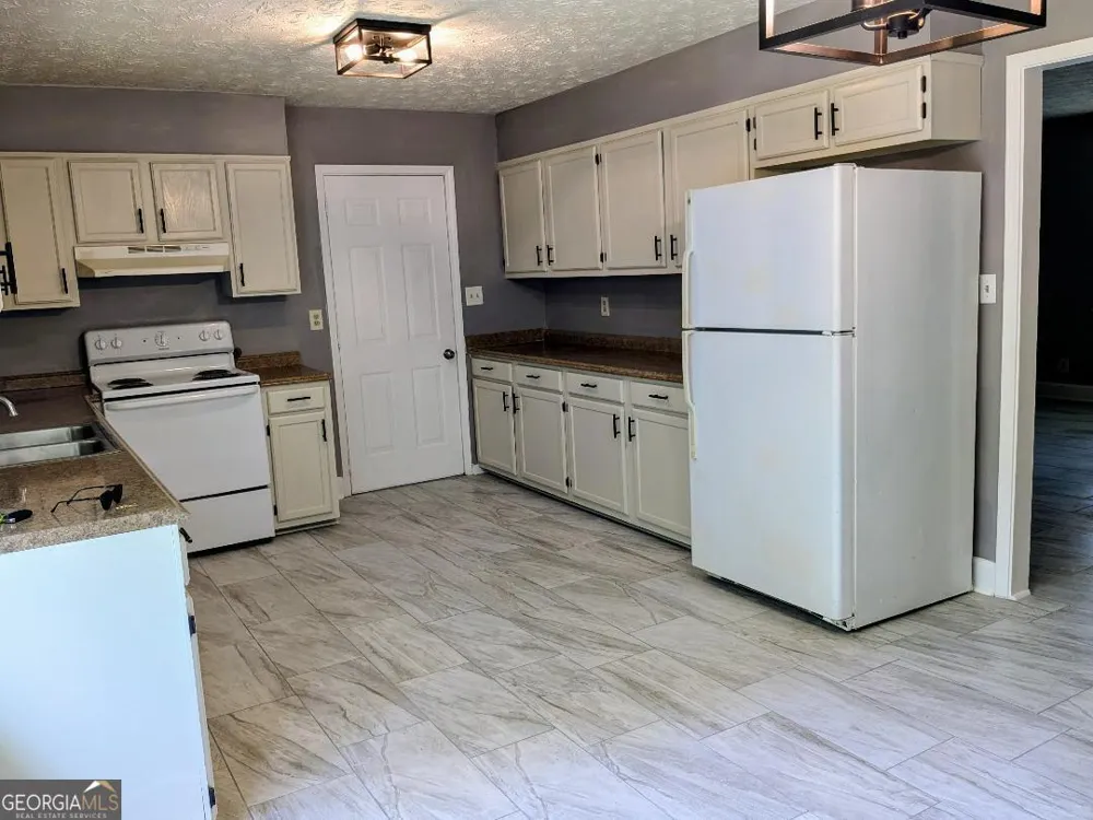 5695 Liberty RD Union City, GA 30291