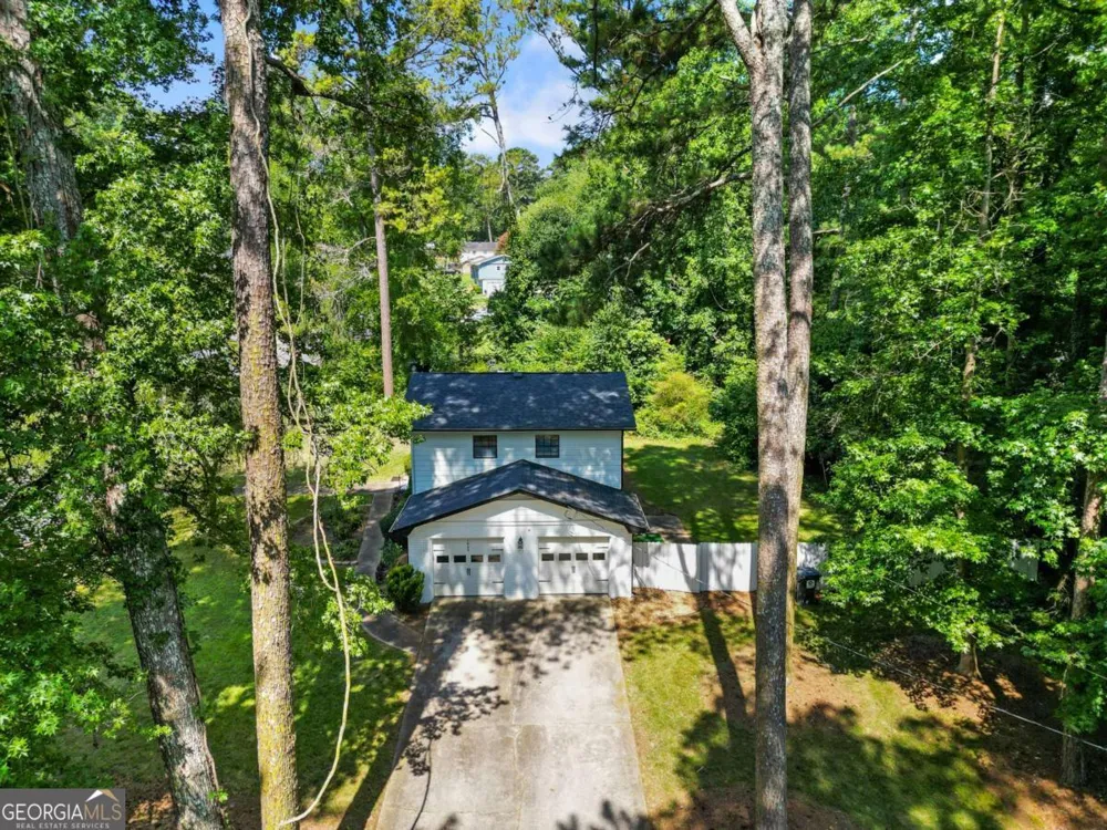 1236 Country Pine DR Ellenwood, GA 30294
