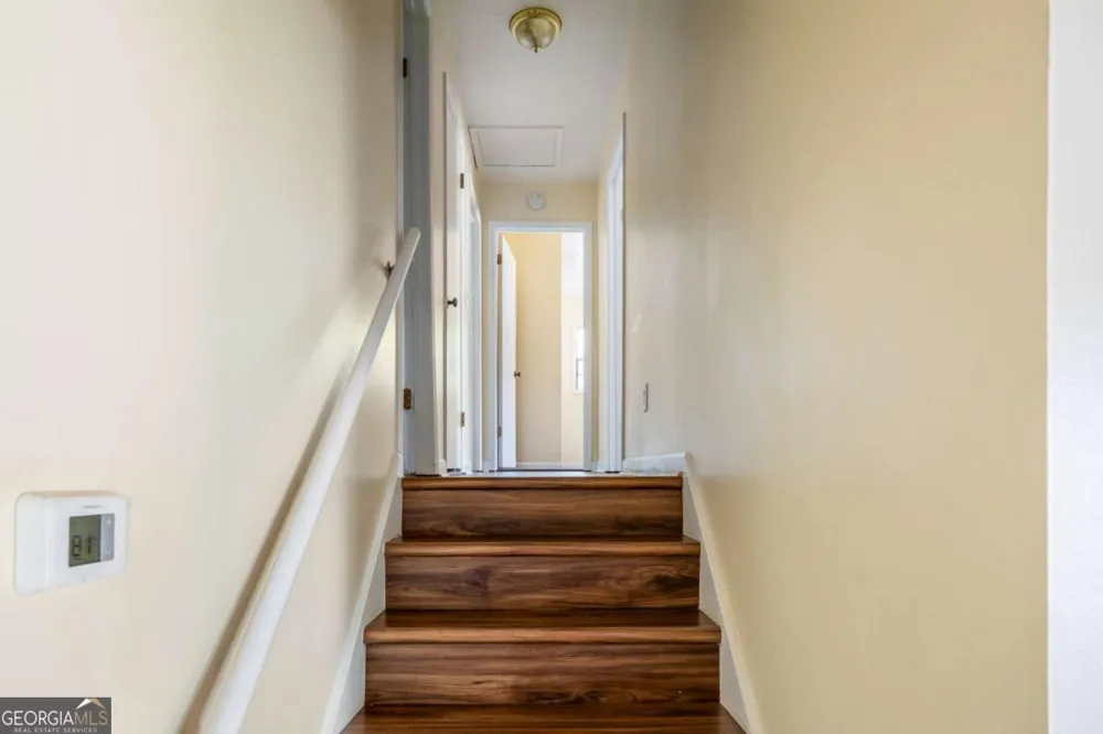 1236 Country Pine DR Ellenwood, GA 30294