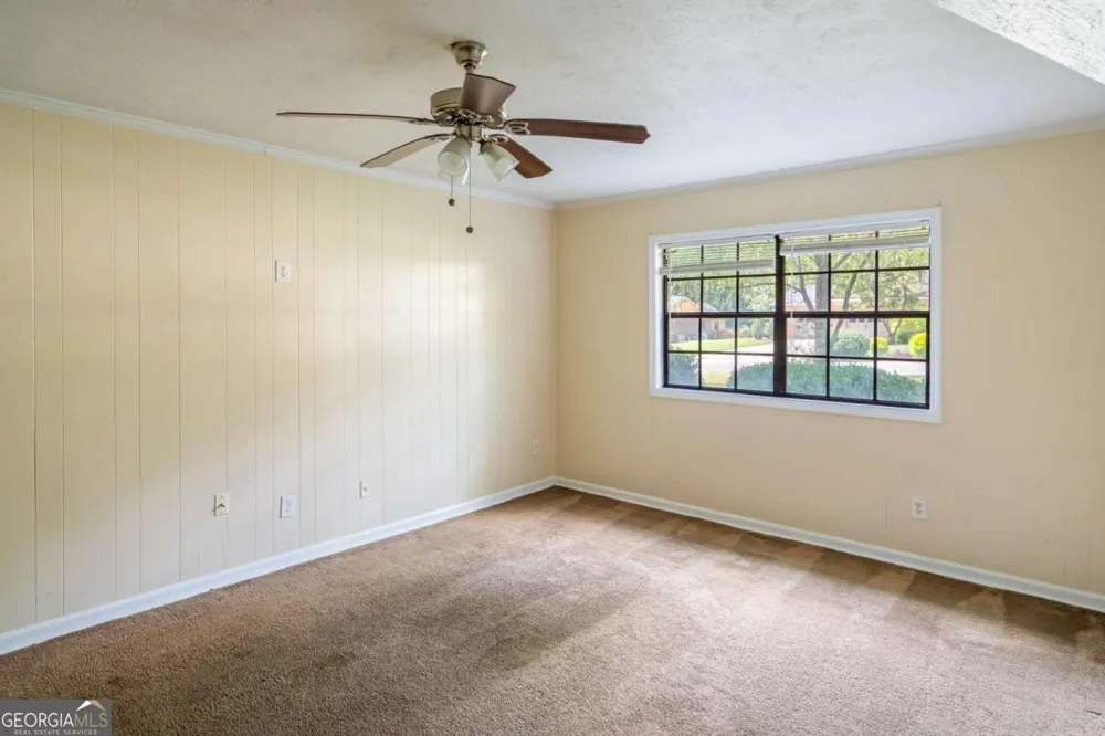 1236 Country Pine DR Ellenwood, GA 30294