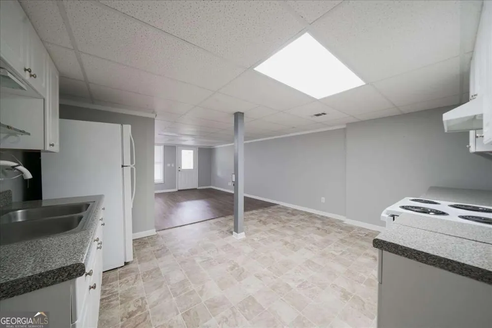 4085 Pineset DR Alpharetta, GA 30022