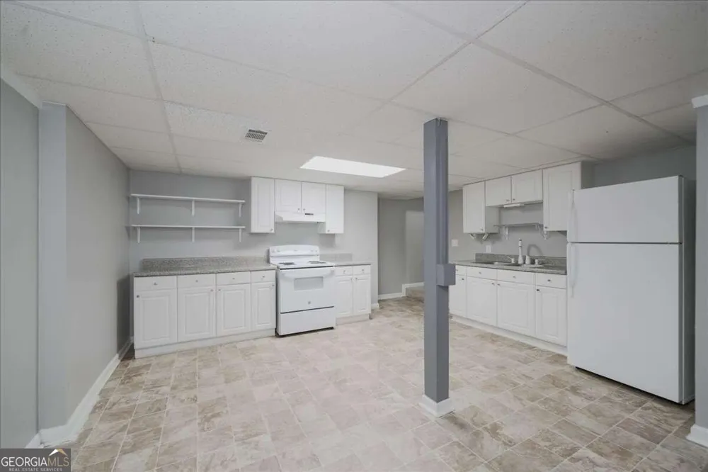 4085 Pineset DR Alpharetta, GA 30022