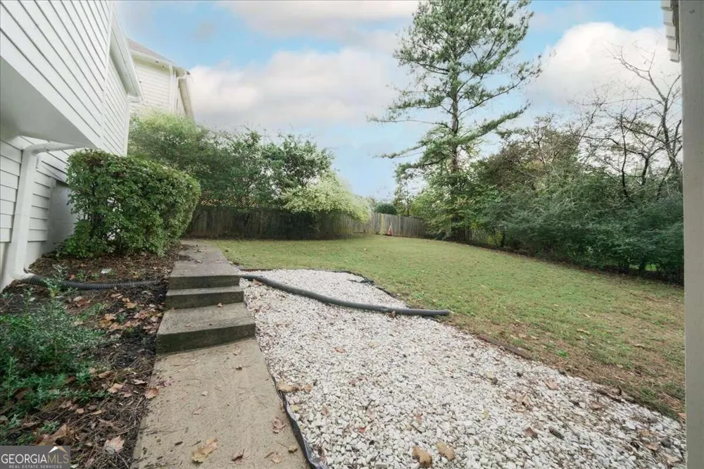 4085 Pineset DR Alpharetta, GA 30022