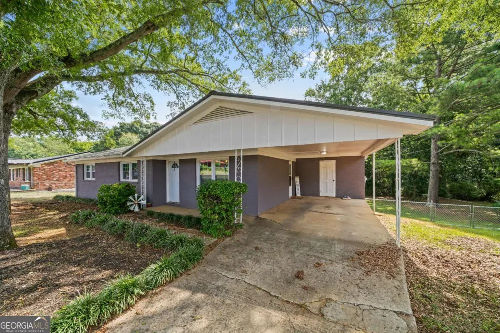 112 Greenbriar DR Cedartown, GA 30125
