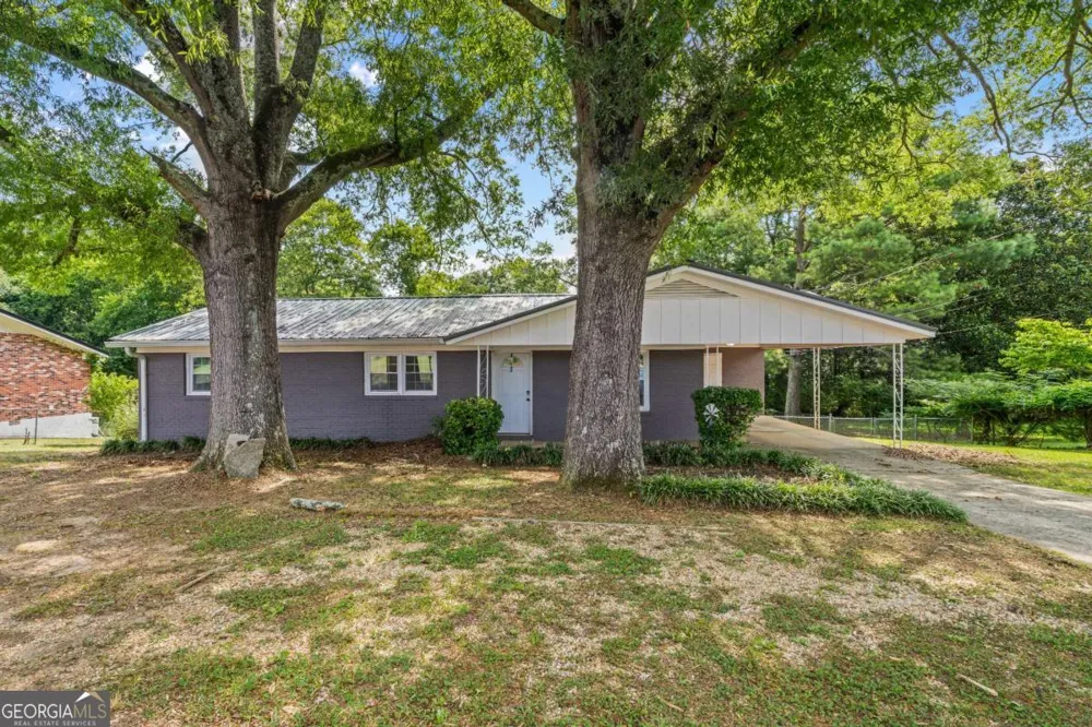 112 Greenbriar DR Cedartown, GA 30125