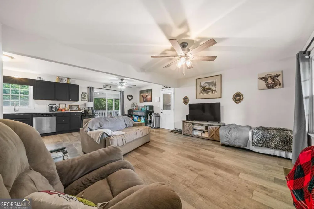 112 Greenbriar DR Cedartown, GA 30125