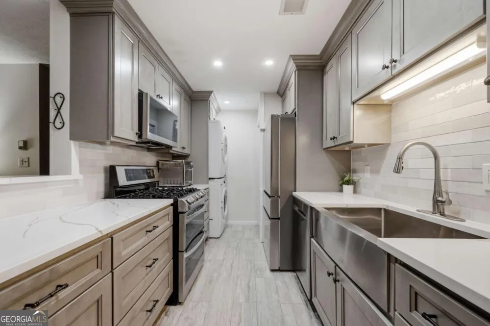 515 Berkeley Woods DR Duluth, GA 30096