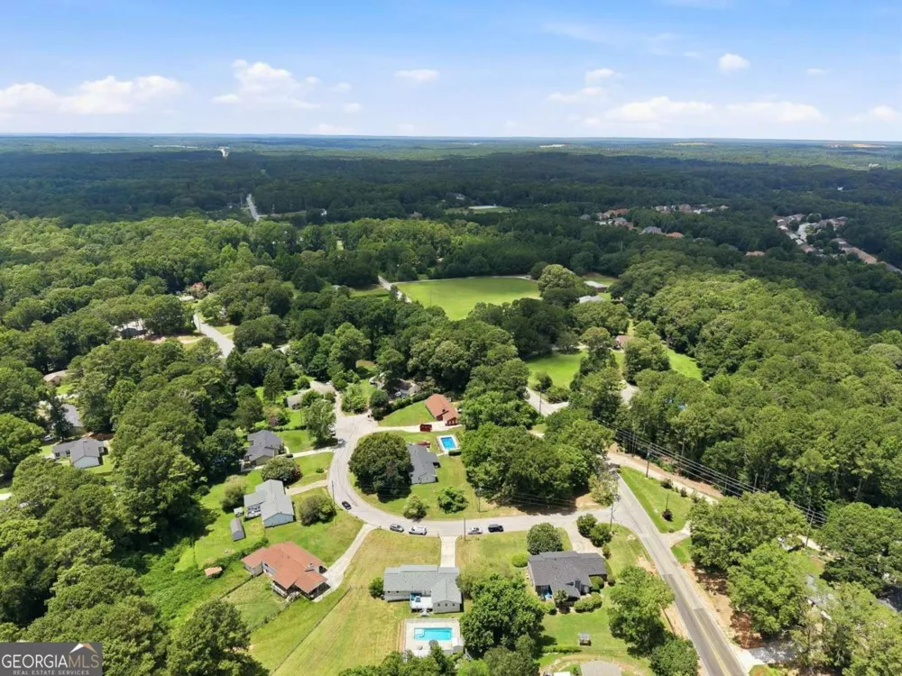 110 Point View CT Tyrone, GA 30290