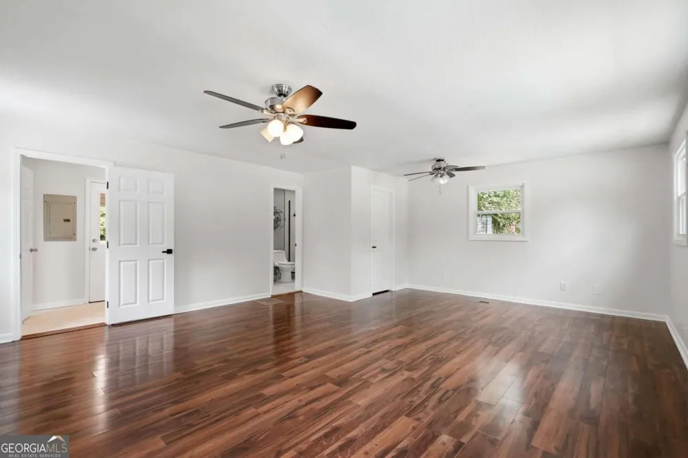 110 Point View CT Tyrone, GA 30290