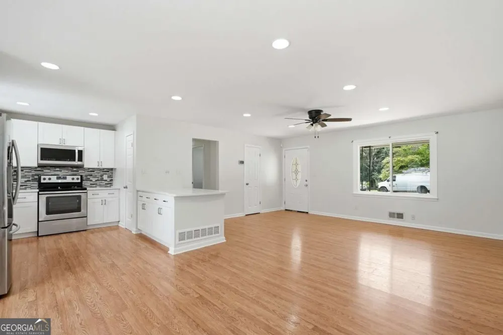 110 Point View CT Tyrone, GA 30290