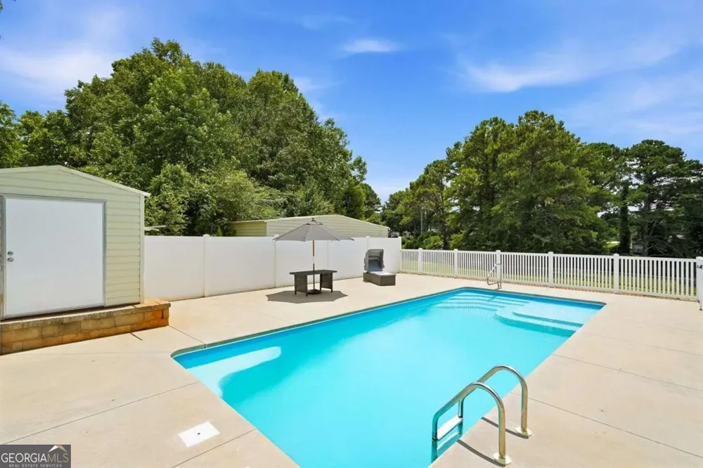 110 Point View CT Tyrone, GA 30290