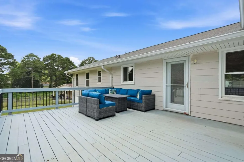 110 Point View CT Tyrone, GA 30290