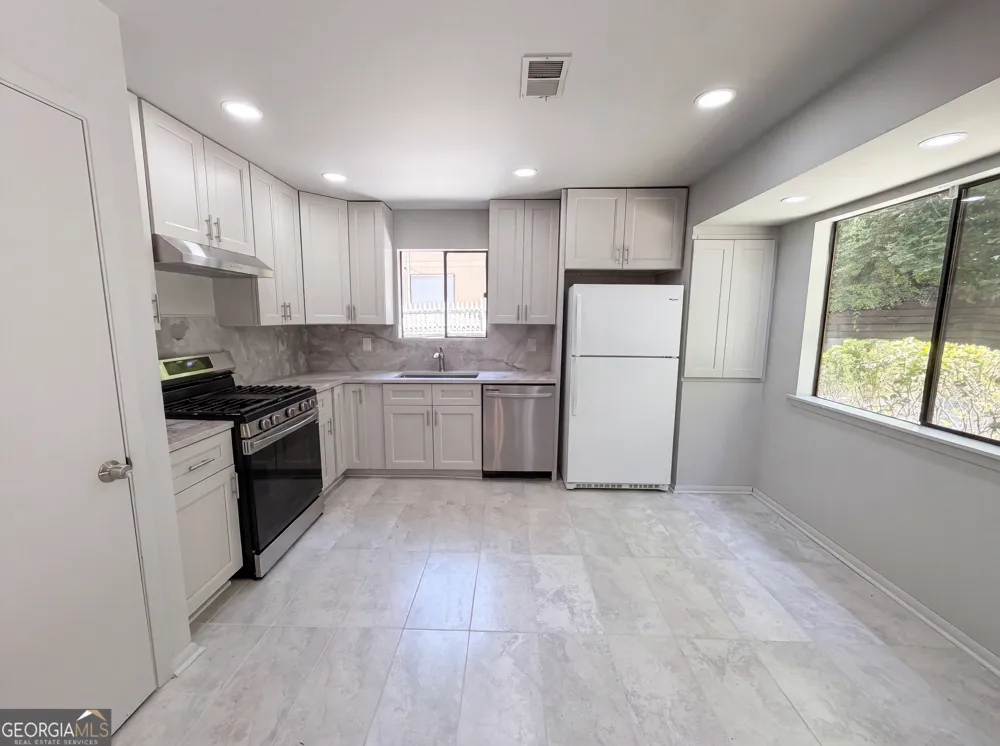691 Millay CT Stone Mountain, GA 30088