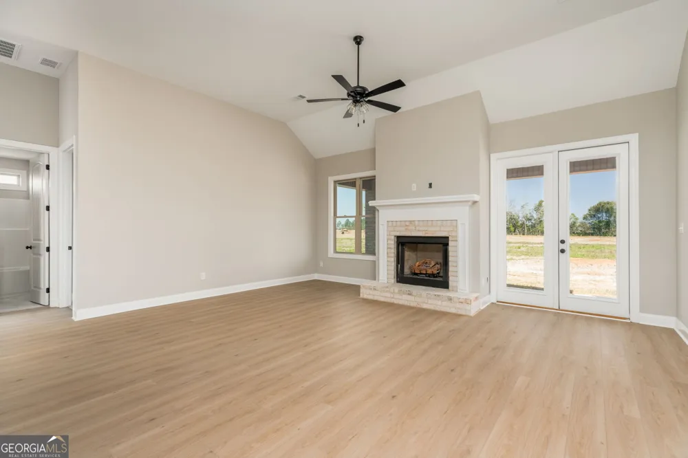 207 Farmland Circle Perry, GA 31069