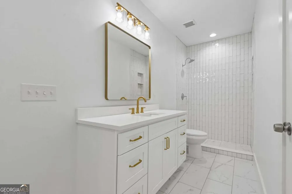 88 Carolyn PATH Rockmart, GA 30153