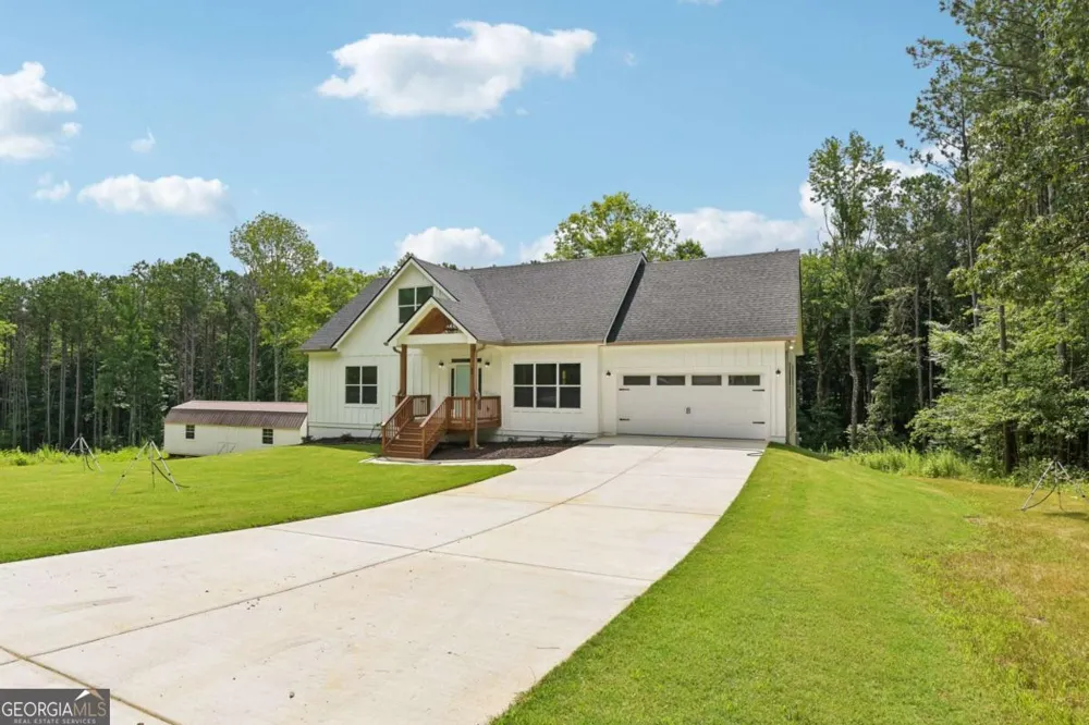 88 Carolyn PATH Rockmart, GA 30153
