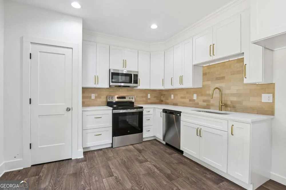 88 Carolyn PATH Rockmart, GA 30153