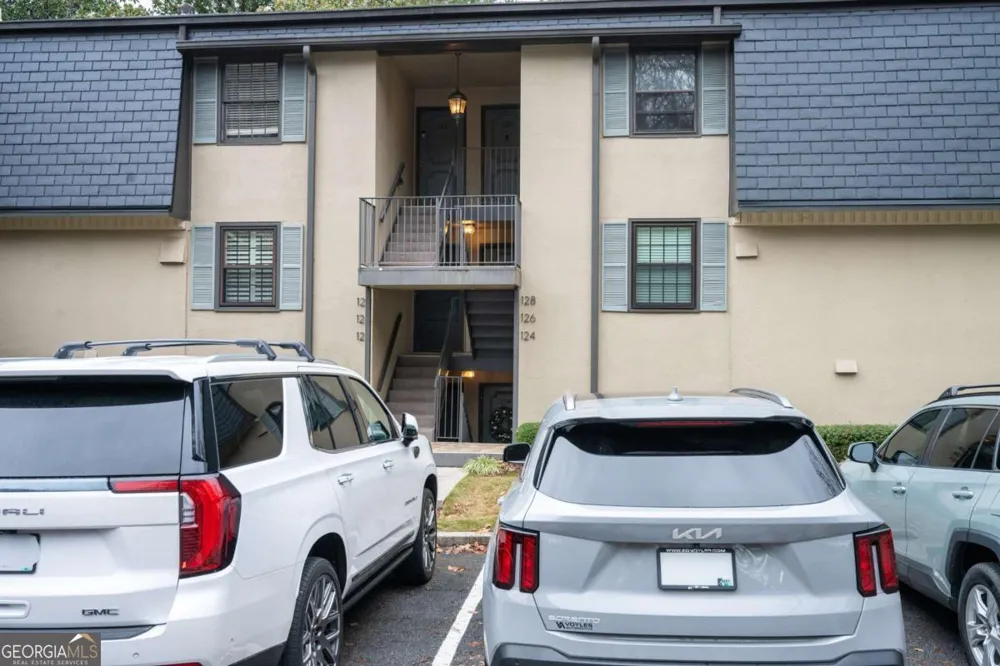 127 Lablanc WAY NW Atlanta, GA 30327