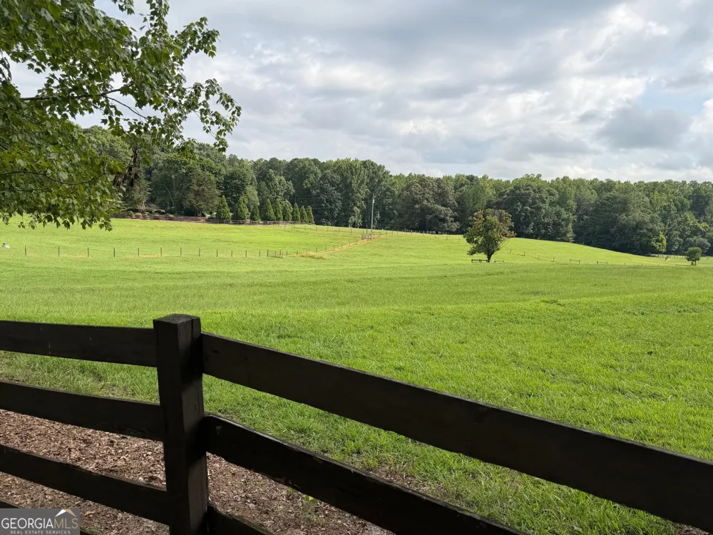 3299 Bailey RD Mulberry, GA 30019