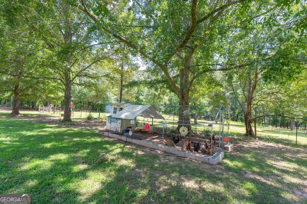 900 Old Four Notch RD Whitesburg, GA 30185