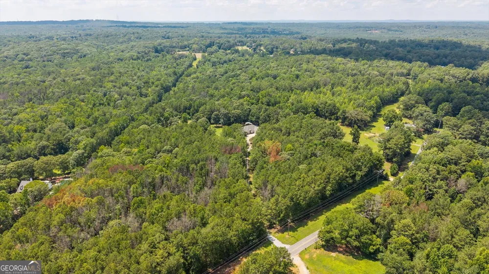 900 Old Four Notch RD Whitesburg, GA 30185