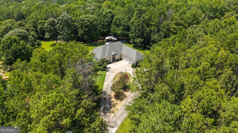 900 Old Four Notch RD Whitesburg, GA 30185