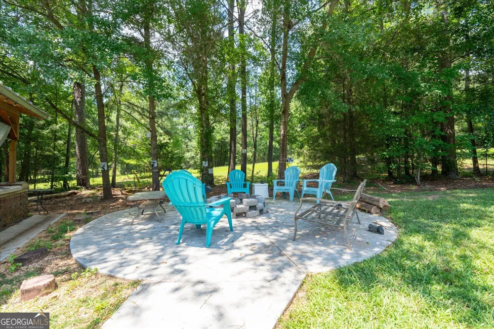 900 Old Four Notch RD Whitesburg, GA 30185