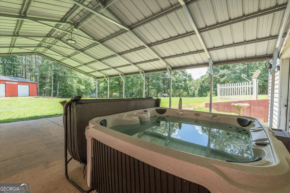 900 Old Four Notch RD Whitesburg, GA 30185