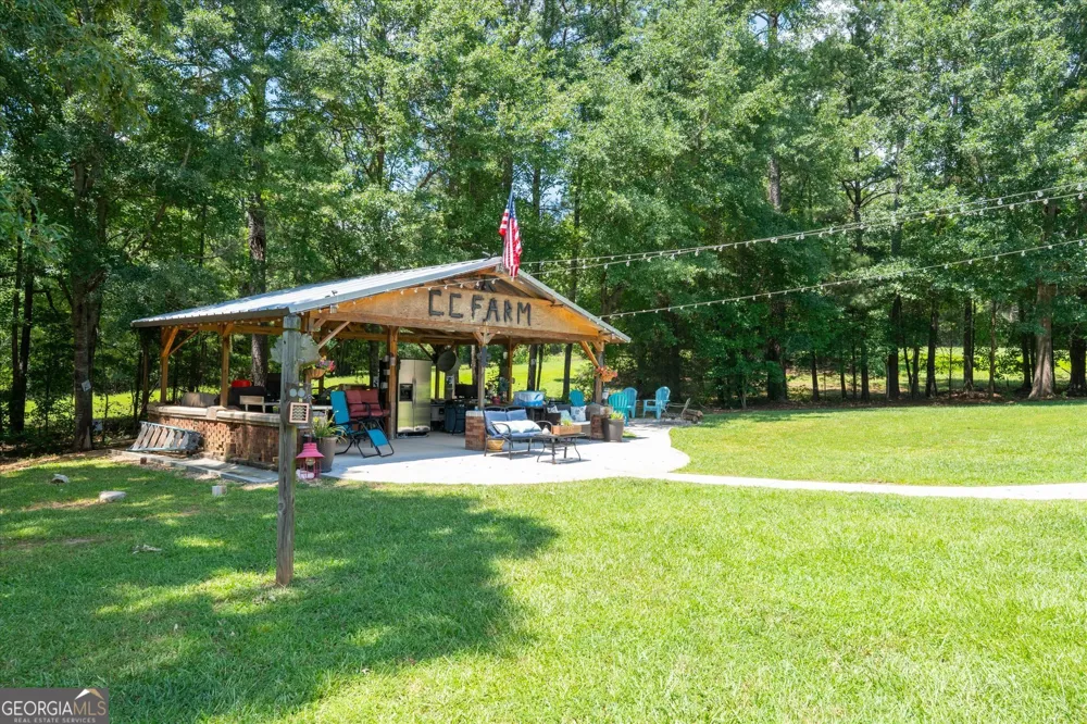 900 Old Four Notch RD Whitesburg, GA 30185