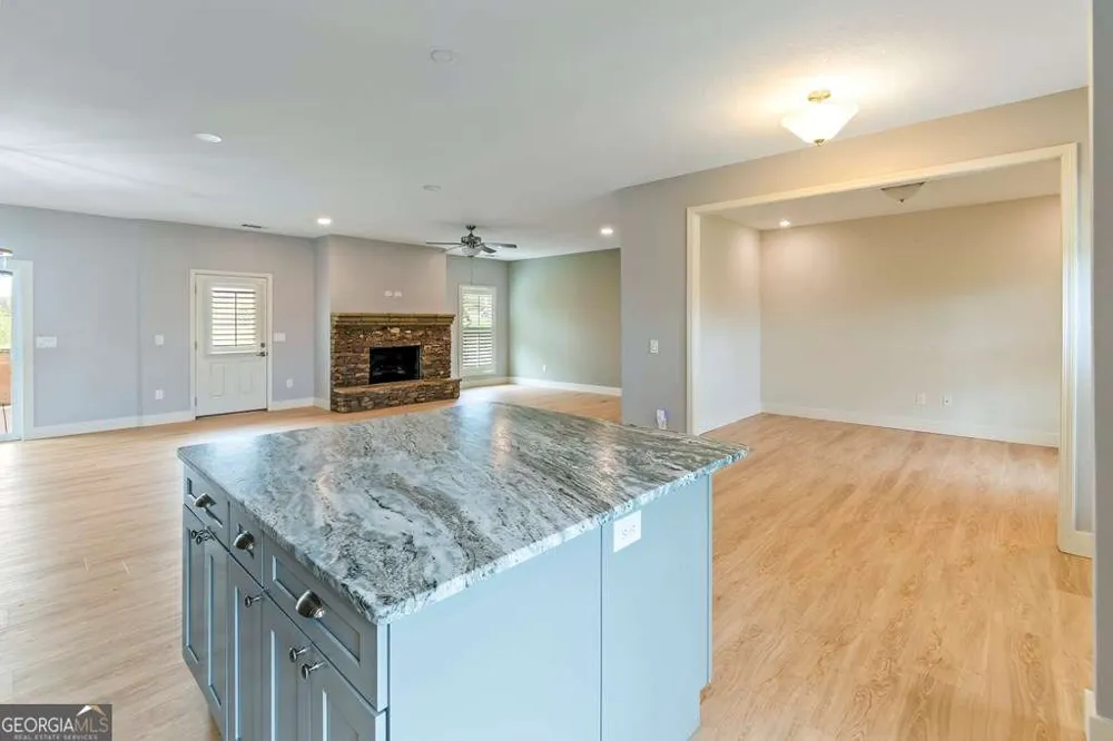 164 Owen Glen DR Blairsville, GA 30512