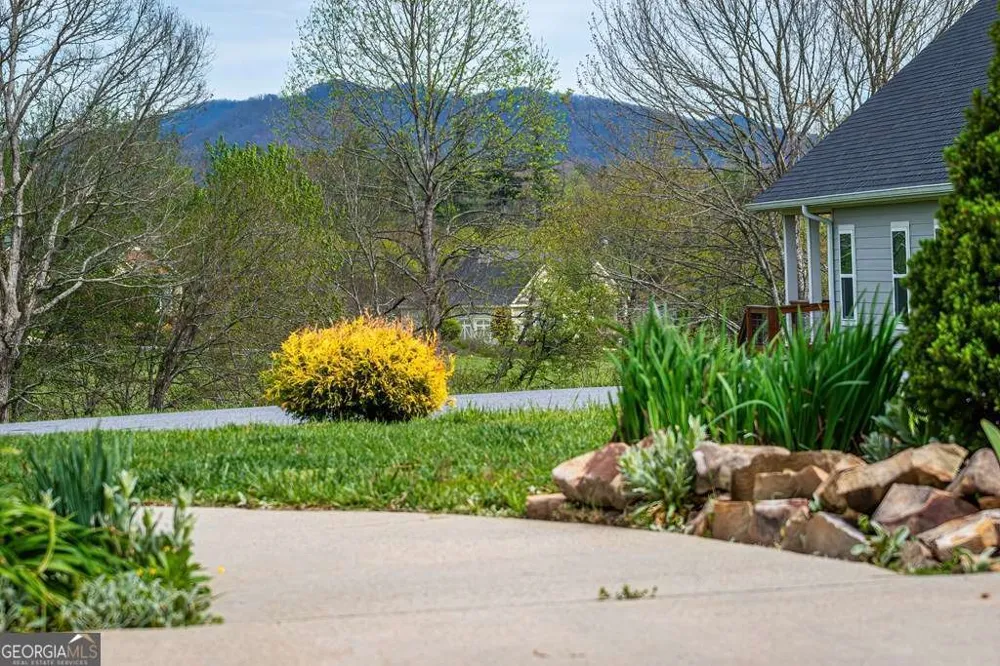 164 Owen Glen DR Blairsville, GA 30512