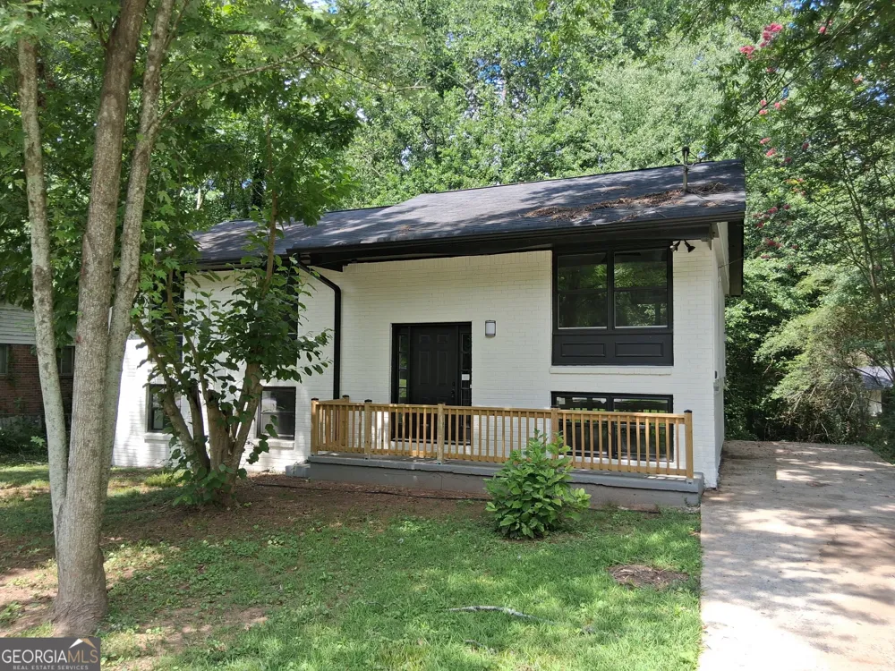 8229 Queens DR Jonesboro, GA 30238