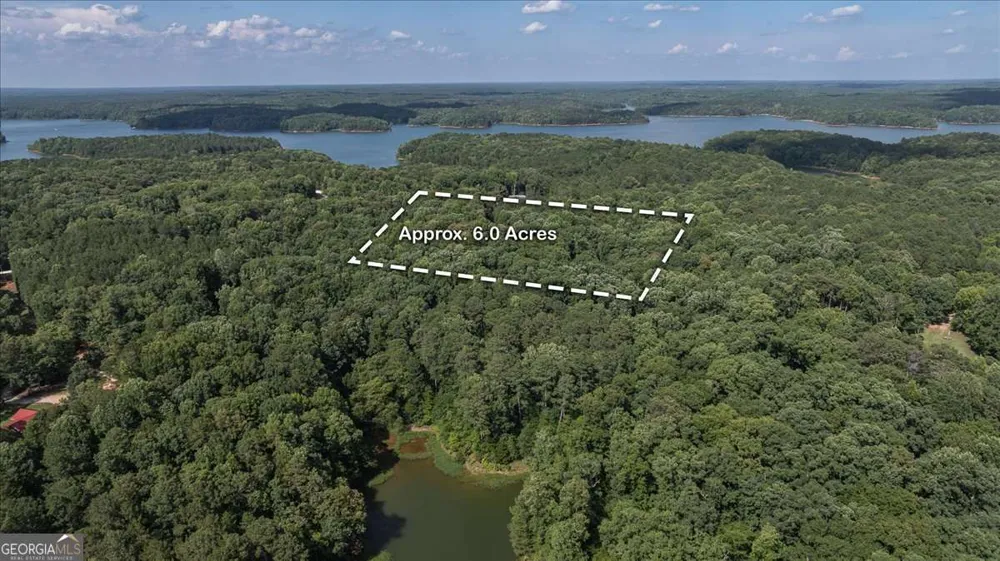 2416 Cleveland DR Elberton, GA 30635