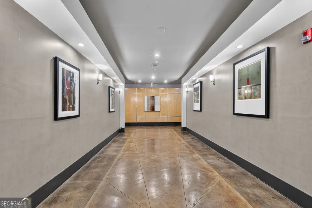 799 Hammond DR NE Sandy Springs, GA 30328