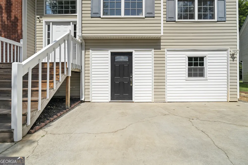 5896 Amerson LN Ellenwood, GA 30294