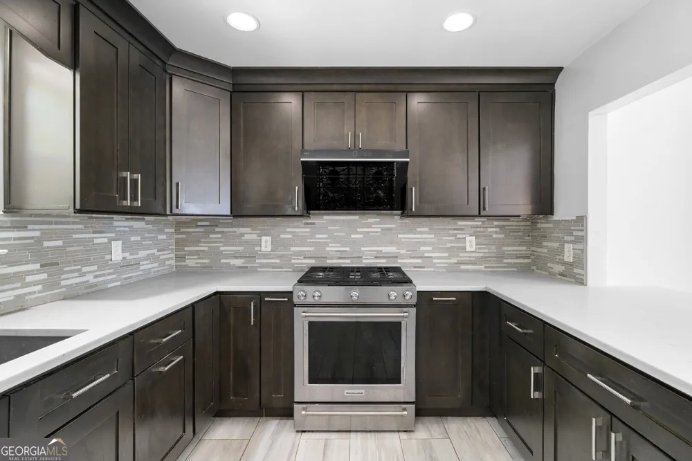 5896 Amerson LN Ellenwood, GA 30294