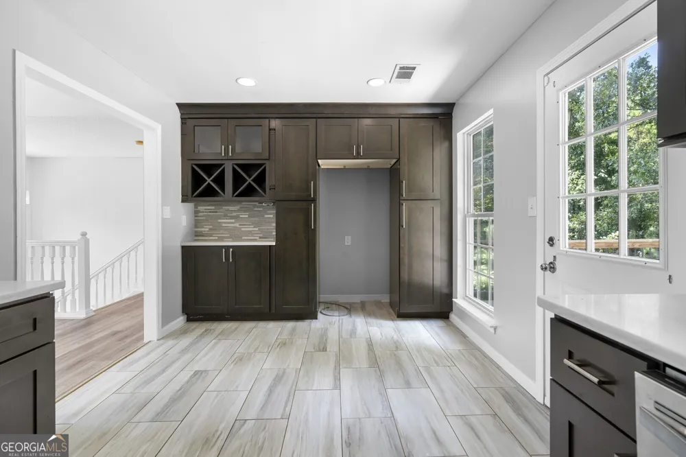 5896 Amerson LN Ellenwood, GA 30294