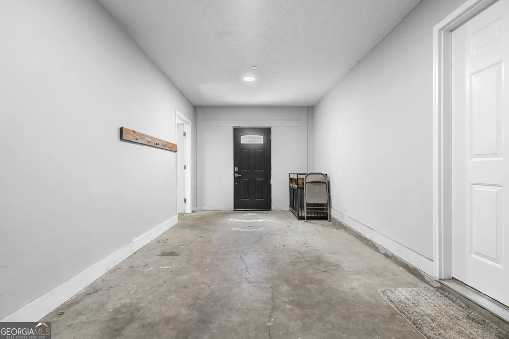 5896 Amerson LN Ellenwood, GA 30294