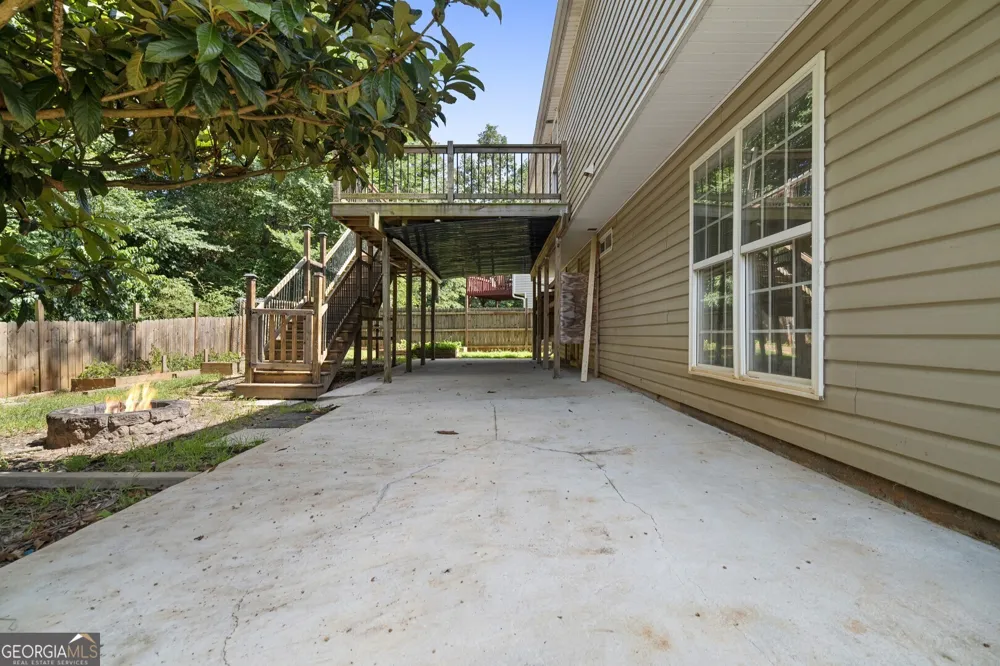 5896 Amerson LN Ellenwood, GA 30294