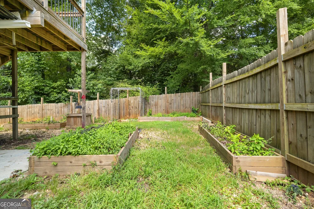 5896 Amerson LN Ellenwood, GA 30294