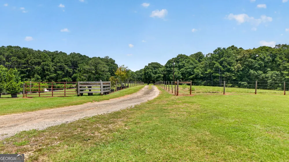 242 Harris RD Concord, GA 30206