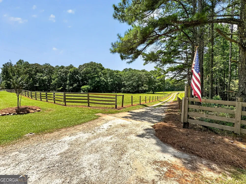 242 Harris RD Concord, GA 30206