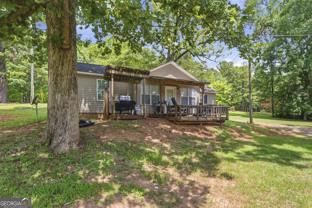 201 Lakeshore DR Eatonton, GA 31024